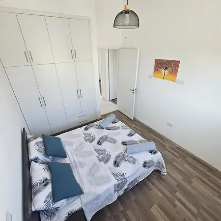 Trendy 34 Larnaca, Pýla