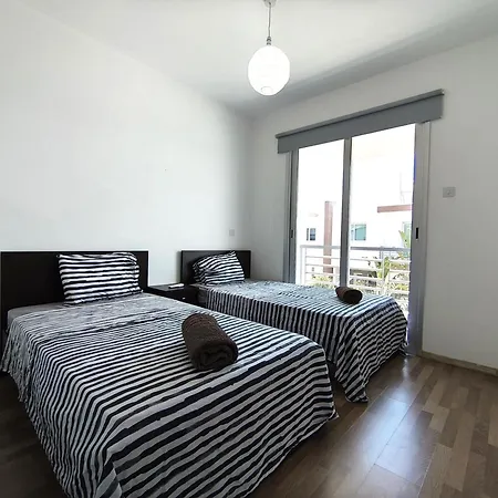 Trendy 34 Larnaca, Pýla