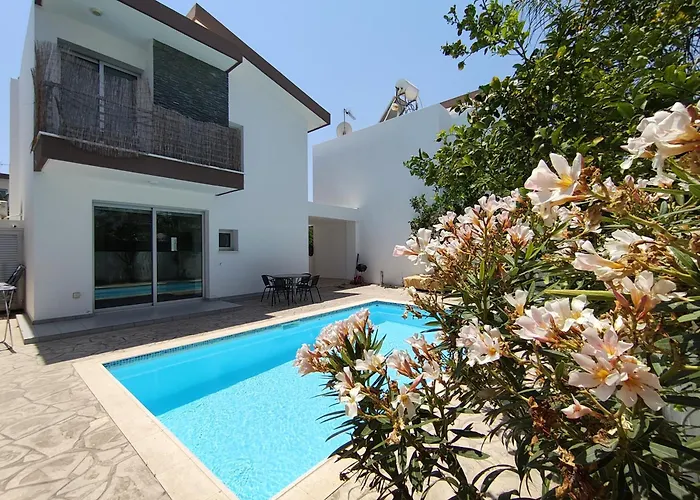 Vila Trendy 34 Larnaca, *